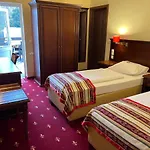 Hotel Medaillon 4*
