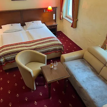 Hotel Medaillon 3*