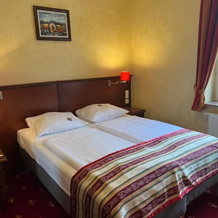 Medaillon 4* ماغديبورغ